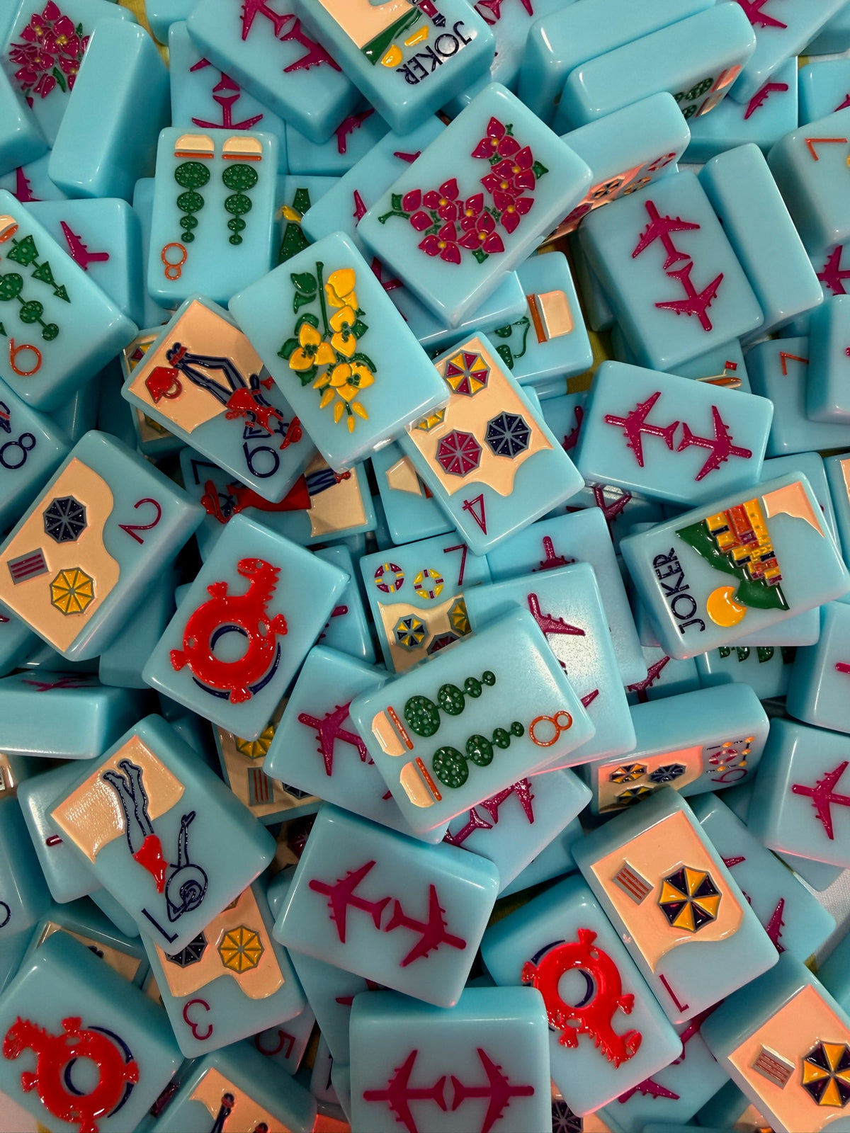 Southern Sparrow Riviera Jet Set Mahjong Tile Set in Portofino Blue